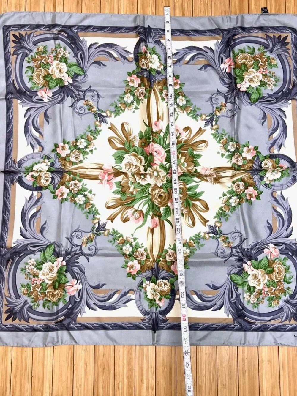 Beautiful Lancel Paris 100% Silk Satin Scarf 34" beige olive green floral (34 - Picture 5 of 9